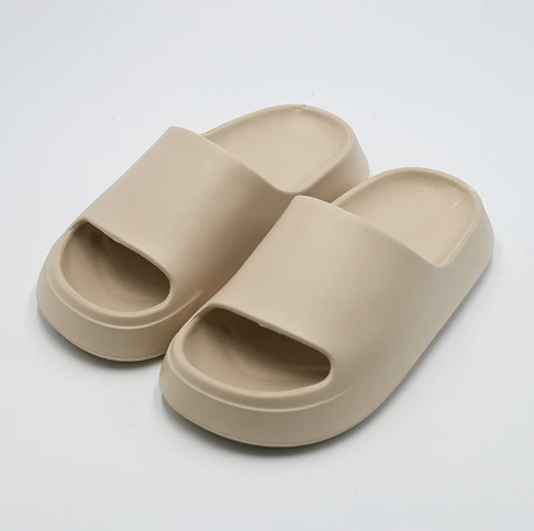 Panduan Lengkap Sandal Warna Solid | Dari Pemilihan Bahan hingga Perawatan