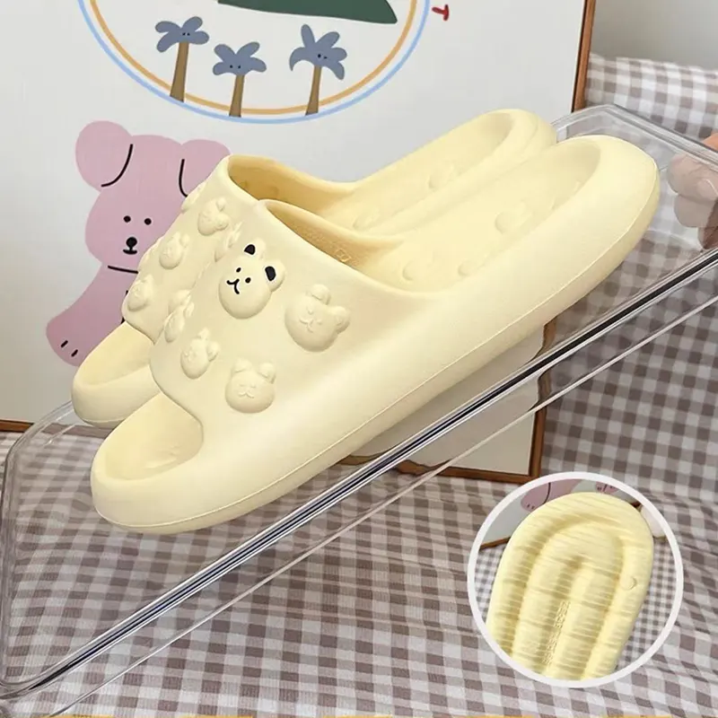 Sandal beruang