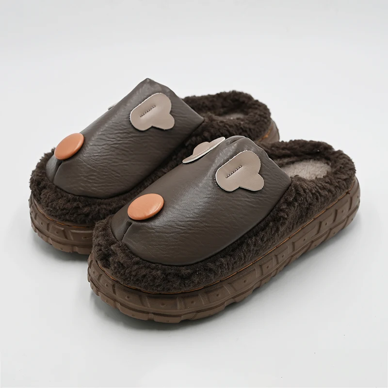 Sandal kapas monster kecil