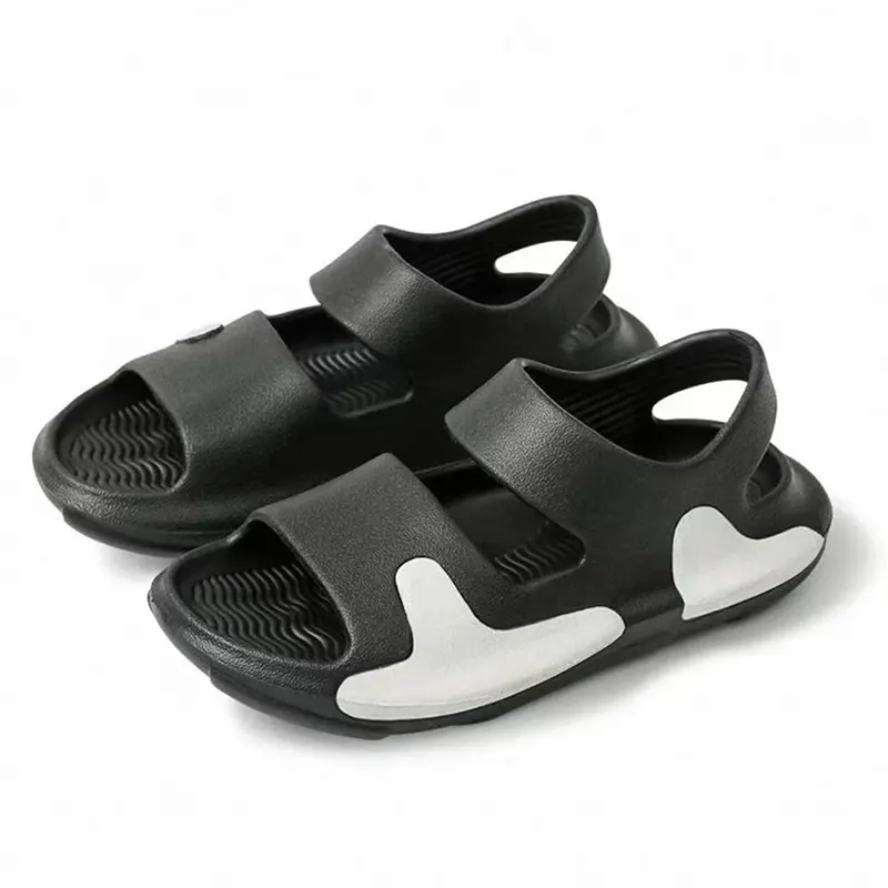 Sandal pasangan penambah tinggi yang ditunasi tebal